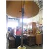 Image 2 : VINTAGE BRASS FLOOR LAMP - NEEDS CORD