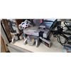 Image 1 : ORIGINAL NES CONSOLE, CONTROLLERS AND GAMES