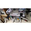 Image 2 : ORIGINAL NES CONSOLE, CONTROLLERS AND GAMES