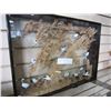 Image 2 : 14 BY 19 INCH EASTERN CORK DIARAMA