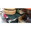 Image 1 : SUITCASE OF QUILTING FABRIC AND SEWING KIT