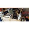 Image 1 : BOX OF COLLECTIBLES