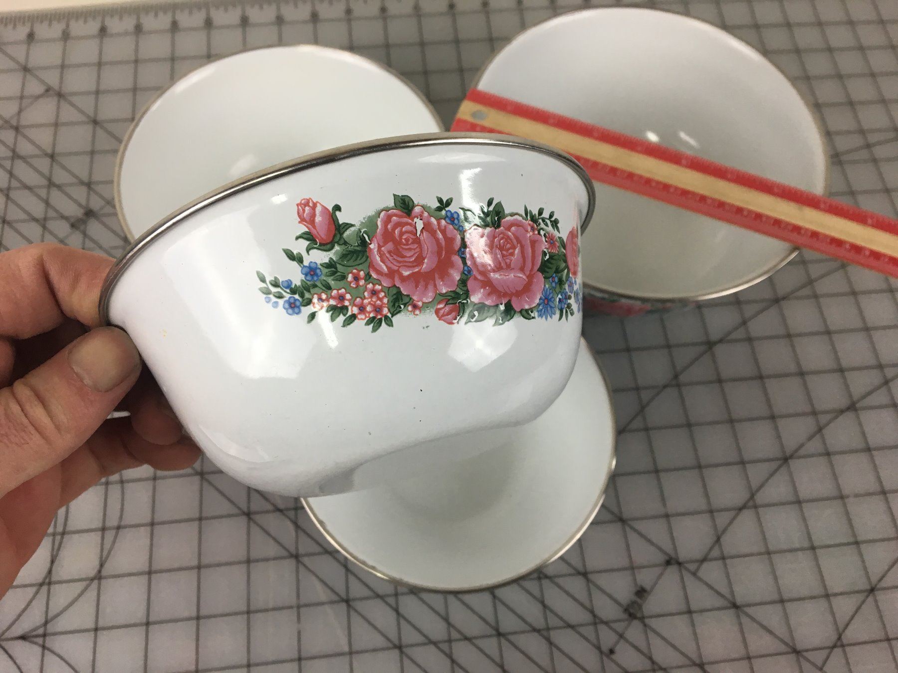 BOWL SET (VINTAGE) *ENAMEL & FLORAL BOWL SET* Schmalz Auctions