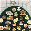 Image 4 : LOT OF ASSORTED LAPEL PINS (SASKATCHEWAN, ALBERTA, HOCKEY MOM ETC...)