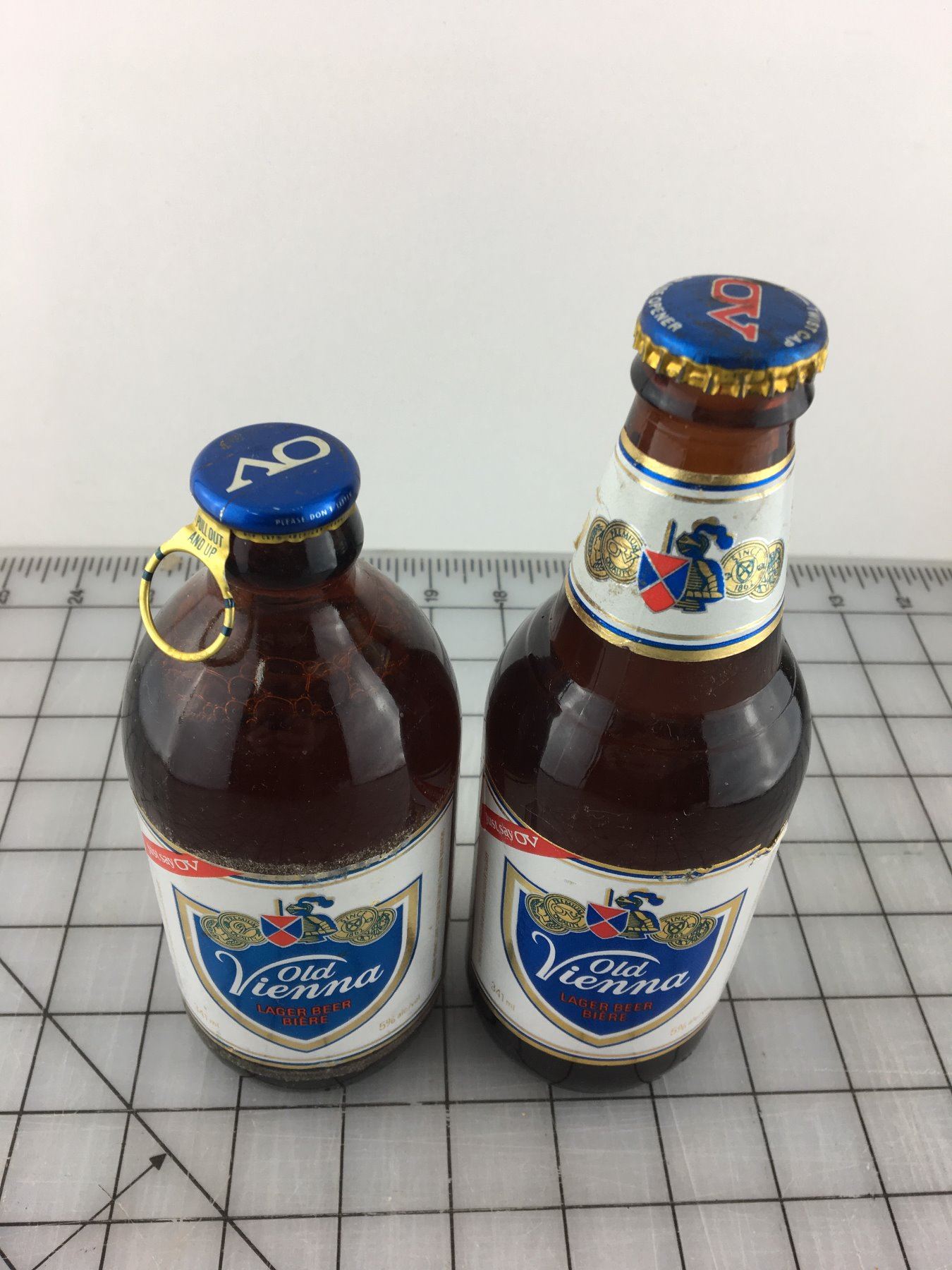LOT OF 2 UNOPENED BEER BOTTLES (OV) *VINTAGE*