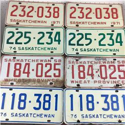 LOT OF MATCHING LICENSE PLATES (SASKATCHEWAN )  *58-71-74-76*