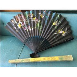 LARGE PAPER FAN (WITH BOX) *VINTAGE*