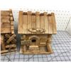 Image 2 : LOT OF 2 BIRD HOUSES