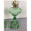 Image 3 : PAIR OF OIL LAMPS (MATCHING PAIR)