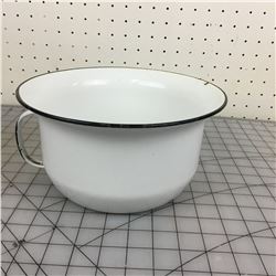CHAMBER POT (WHITE ENAMEL)