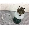 Image 4 : COAL OIL LAMP (GLASS)
