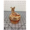 Image 1 : SCOTTIE DOG IRIDESCENT GLASS POWDER BOX (JEANNETTE GLASS)