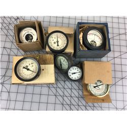 LOT OF GAUGES (SOME NEW IN BOX, WESTON ETC...) *VINTAGE*