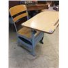 Image 4 : SCHOOL DESK (RETRO)