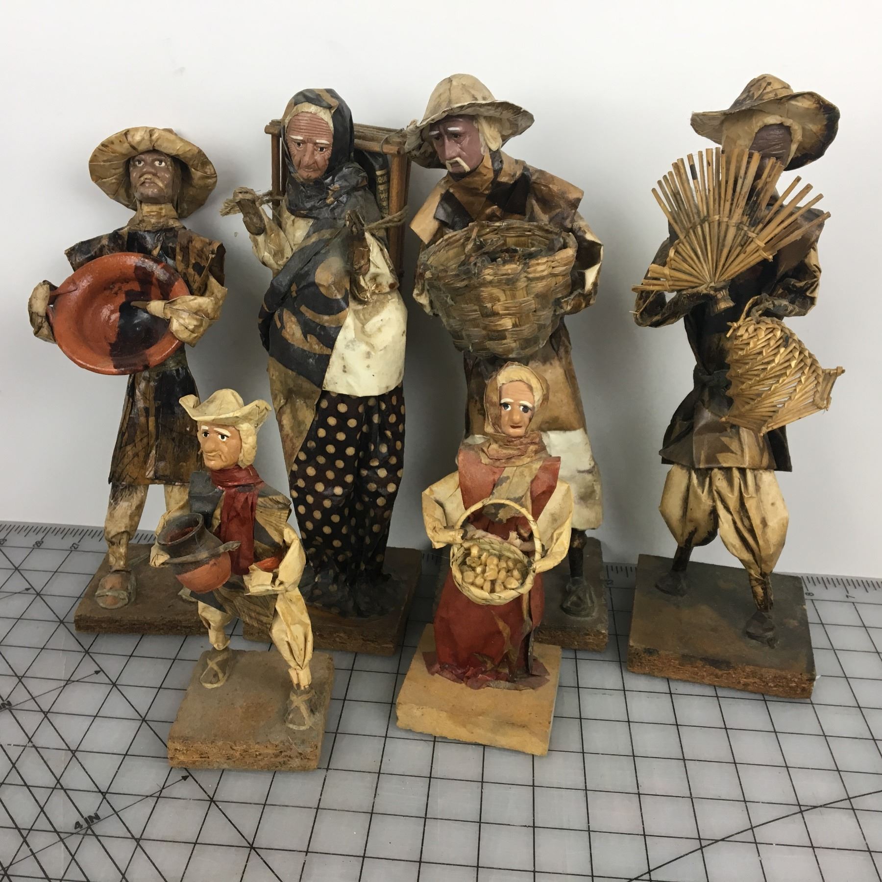 LOT OF PAPER FIGURINES (VINTAGE) Schmalz Auctions