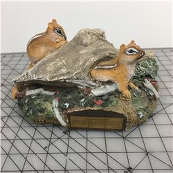 DUCKS UNLIMITED SQUIRREL SCULPTURE (ERNA REDDEKOPP) *194 OF 1000 *