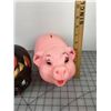 Image 3 : LOT OF THREE PIGGY BANKS (VINTAGE)