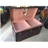 Image 2 : METAL TRUNK WITH INSERT (40 X 21 X 22 1/2)