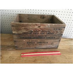 C.I.L SHOTGUN SHELL WOODEN BOX