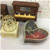Image 2 : LOT OF TRINKET & MUSIC BOXES