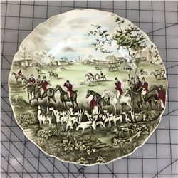 PLATE (JOHNSON BROS TALLY HO “THE MEET”)