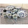 Image 2 : LOT OF DINNERWARE (BLUE DANUBE)*EXCELLENT CONDITION*