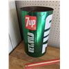 Image 2 : 7-UP GARBAGE CAN *VINTAGE*