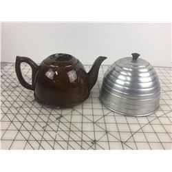 TEA POT W/COZY (CRACKED COZY) *ANTIQUE*