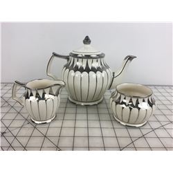 SADLER TEA POT W,CREAM & SUGAR *#3441*