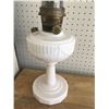 Image 2 : OIL LAMP (LINCOLN DRAPE ALADDIN MODEL B NU-TYPE) *PINK TONE*