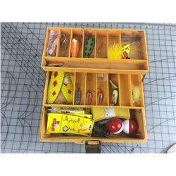 OLD PAL TACKLE BOX & CONTENTS *VINTAGE*