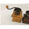 Image 2 : LOT OF 2 COFFEE GRINDERS