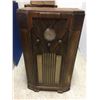 Image 1 : FLOOR RADIO (ANTIQUE)