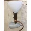 Image 2 : FLOOR LAMP *WORKING* (RETRO)