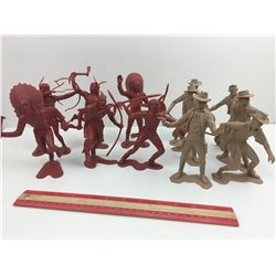 LOT OF COWBOYS & INDIANS 6” PLASTIC TOYS (1960S LOUIS MARX & CO)