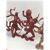 Image 3 : LOT OF COWBOYS & INDIANS 6” PLASTIC TOYS (1960S LOUIS MARX & CO)