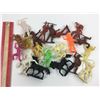 Image 1 : LOT OF COWBOYS & INDIANS TOYS (VINTAGE PLASTIC)