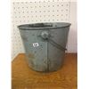 Image 2 : 10 LB. NORTH STAR OIL GREASE PAIL CAN