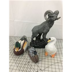 LOT OF FIGURINES (DUCKS, GOAT, SWAN)
