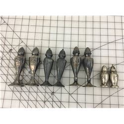LOT OF 4 SALT & PEPPER SHAKERS