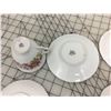 Image 9 : LOT OF 6 TEA CUP & SAUCER SETS *ROYAL ALBERT, COLCLUGH, CHELSEA *