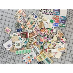 LARGE LOT OF ‘USED FOREIGN’ POSTAGE STAMPS