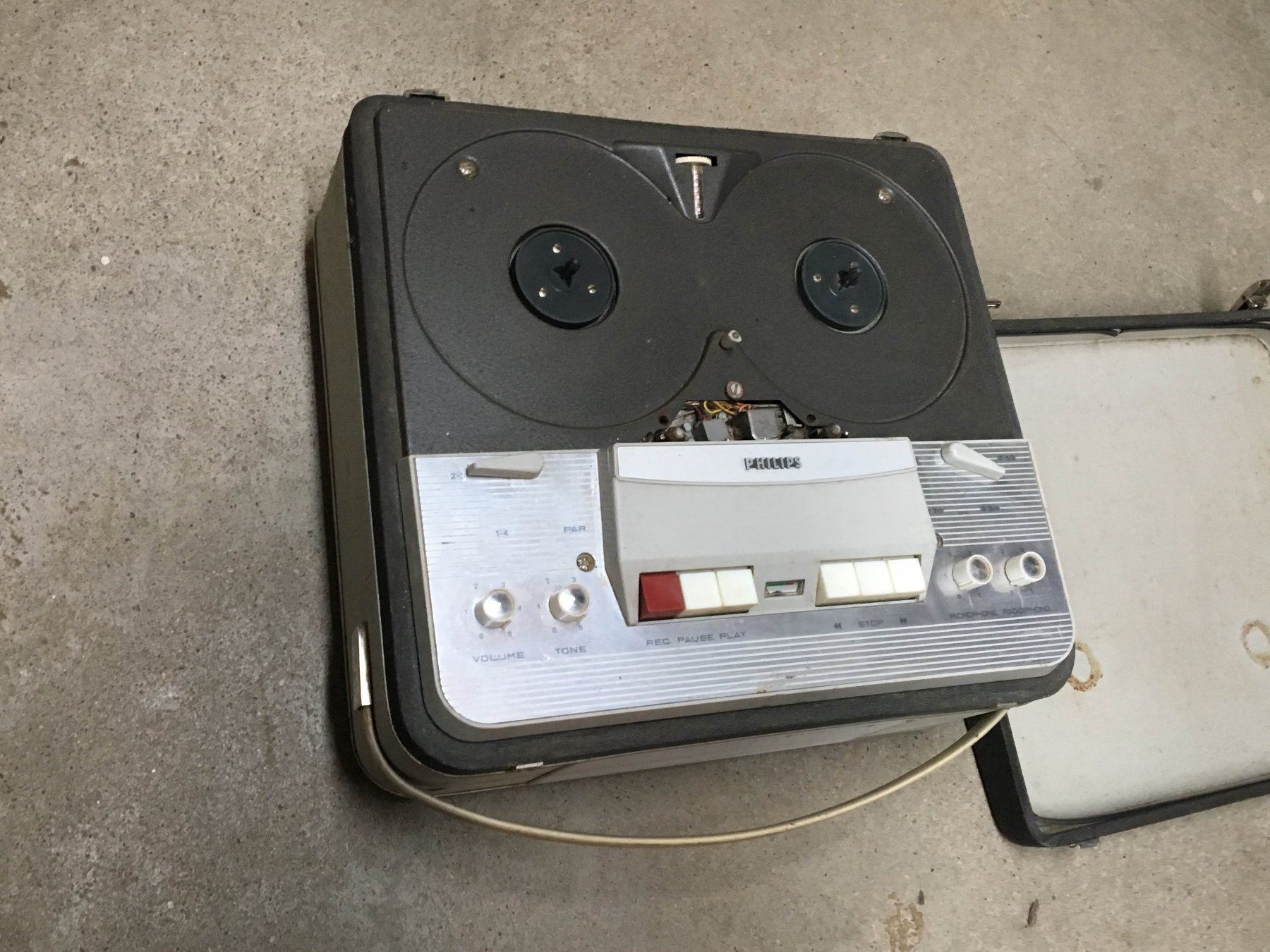 PHILIPS REEL TO REEL TAPE PLAYER