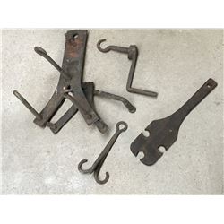 ANTIQUE HOME MADE ROPE MAKER