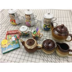 MISC LOT * TEAPOTS ETC. *