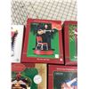 Image 6 : LOT OF ELVIS ORNAMENTS AND FIGURINES