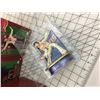 Image 8 : LOT OF ELVIS ORNAMENTS AND FIGURINES