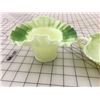 Image 4 : LOT OF 2 GREEN WHITE GLASS PIECES