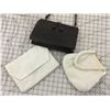 Image 1 : LOT OF 3 VINTAGE PURSES