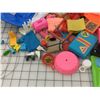 Image 2 : LOT OF VINTAGE BARBIE ACCESSORIES * POOL, CAMPING, PATIO AND MORE *